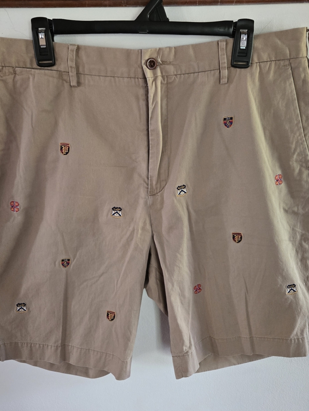 Polo Ralph Lauren Stretch Classic Fit Shorts 36x9.5  Khaki Embroidered Emblems
